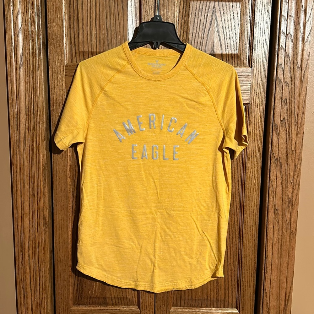 American Eagle Men’s Yellow T-Shirt - Xsmall